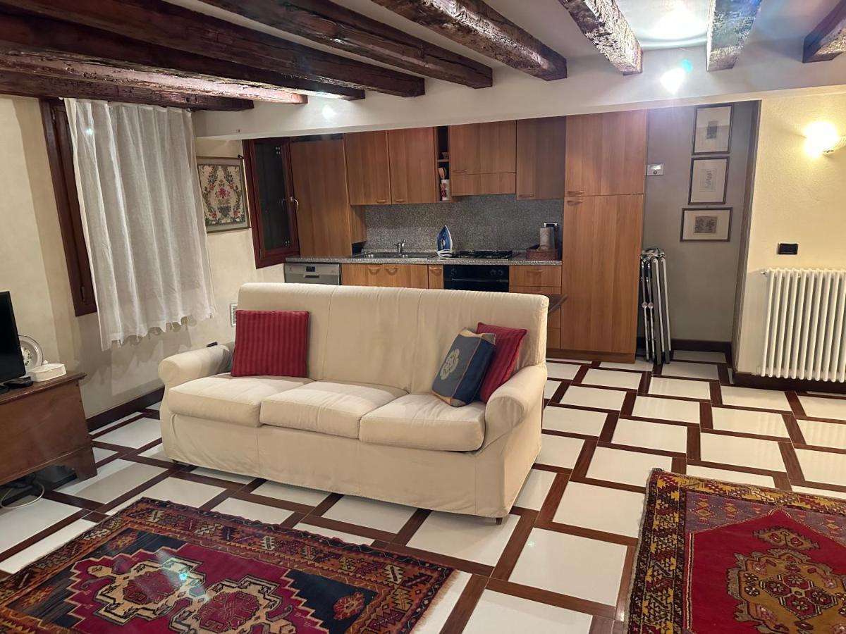 1 Ca'Del Traghetto Family Apartment Venezia Eksteriør bilde